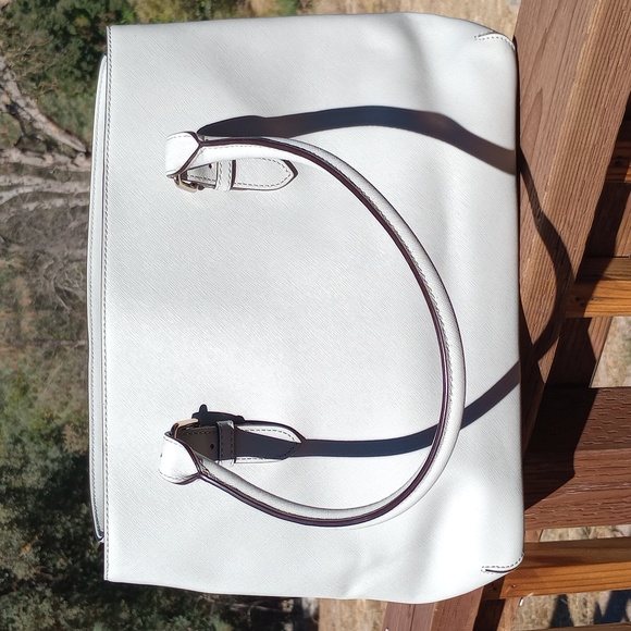 Kate Spade - Picture 2 of 7